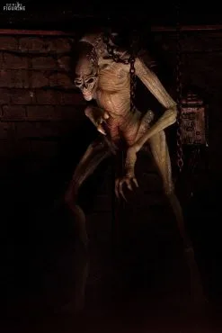 Alien, La Résurrection - Figurine Newborn, Deluxe -Jeux Vidéo Soldes Magasin alien resurrection figurine newborn deluxe 4