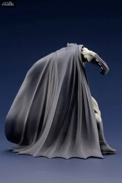 DC Comics Batman : Silence (Hush) - Figurine Batman, ARTFX -Jeux Vidéo Soldes Magasin dc comics batman silence hush figurine batman artfx 3